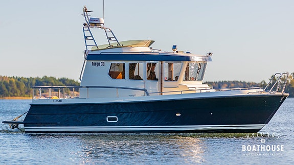 Targa 30.1 | Volvo Penta D6-400 7 of 30