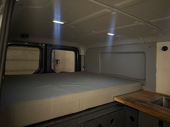 Volkswagen Crafter 35 9 of 14