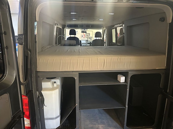 Volkswagen Crafter 35 7 of 14