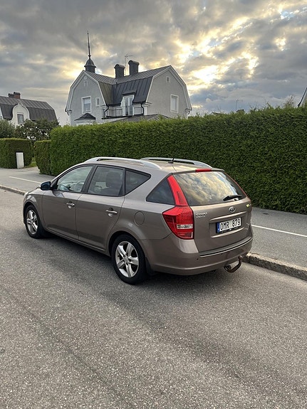 Kia Ceed 4 of 11