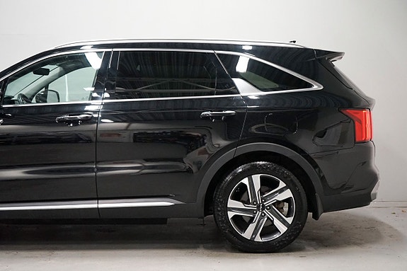 Kia Sorento 8 of 25