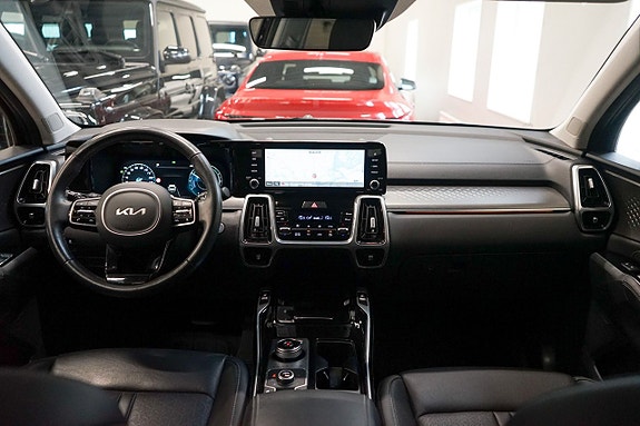 Kia Sorento 14 of 25