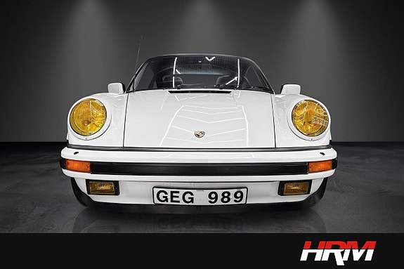 Porsche 911 Carrera 6 of 17