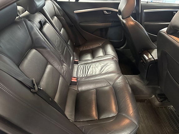 Volvo S80 6 of 16