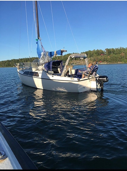 Maxi 77 bra motor och gps, nya dynor 8 of 11