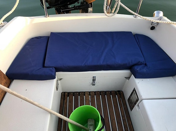 Maxi 77 bra motor och gps, nya dynor 7 of 11