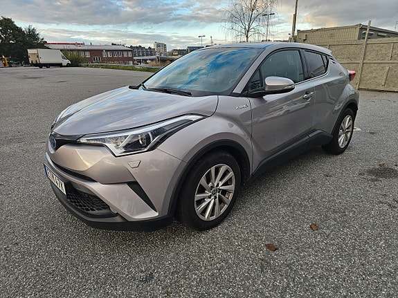 Toyota C-HR+