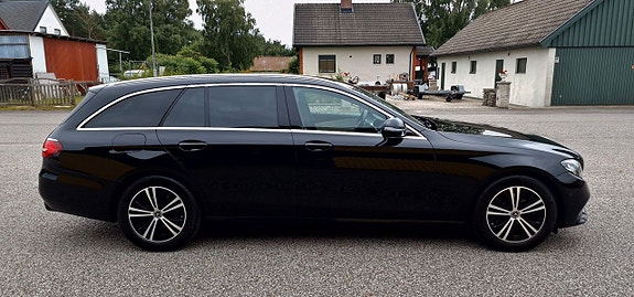 Mercedes-Benz E200 d 8 of 26