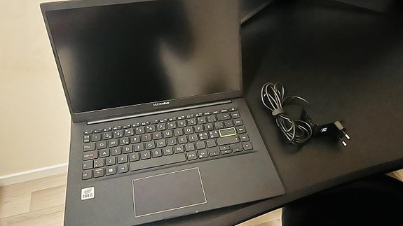 Product image 1 of 2