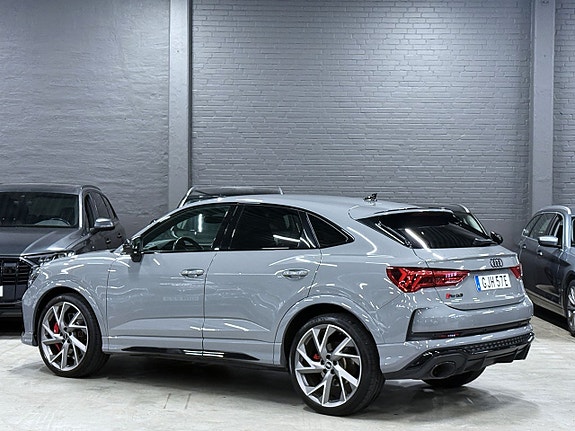 Audi RSQ3 4 of 5