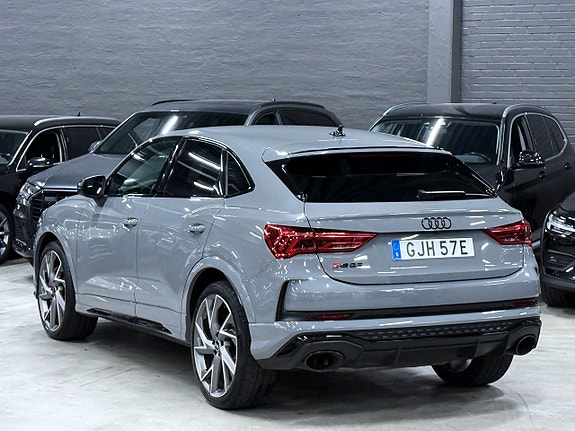 Audi RSQ3 7 of 21