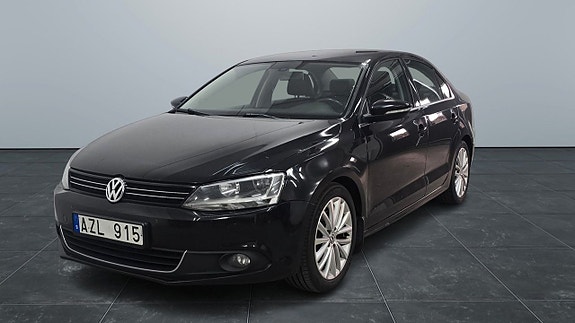 Volkswagen Jetta 3 of 5
