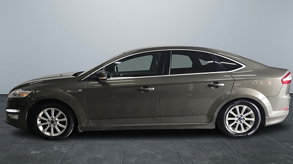Ford Mondeo 2 of 13