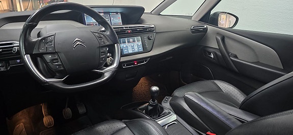 Citroen C4 Picasso 2 of 5