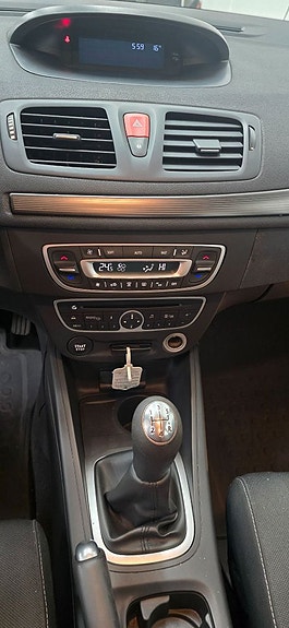 Renault Megane III 7 of 9