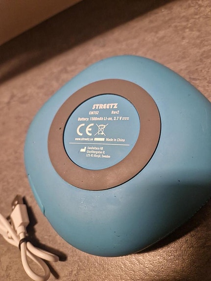 Product image 3 of 3