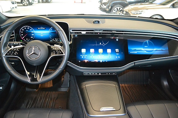 Mercedes-Benz E300 de 7 of 13