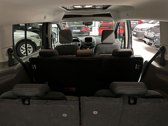 Ford Connect Tourneo 11 of 29