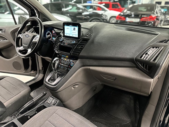 Ford Connect Tourneo 17 of 29