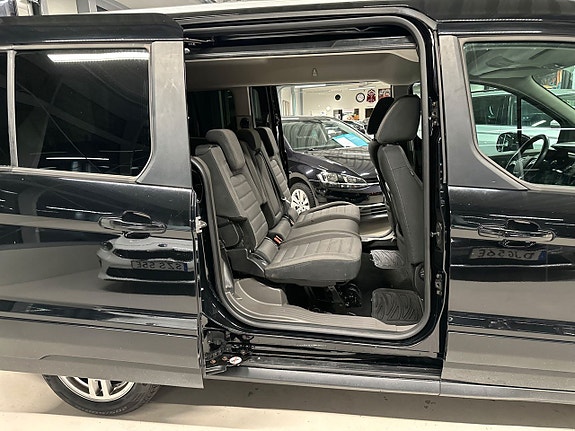 Ford Connect Tourneo 13 of 29