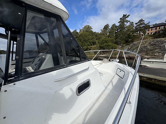 Boston Whaler 27 offshore – Rejäl och sjösäker klassiker 9 of 10
