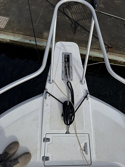 Boston Whaler 27 offshore – Rejäl och sjösäker klassiker 8 of 10