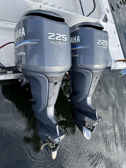 Boston Whaler 27 offshore – Rejäl och sjösäker klassiker 10 of 10