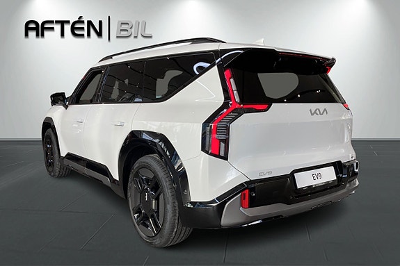 Kia EV9 8 of 26