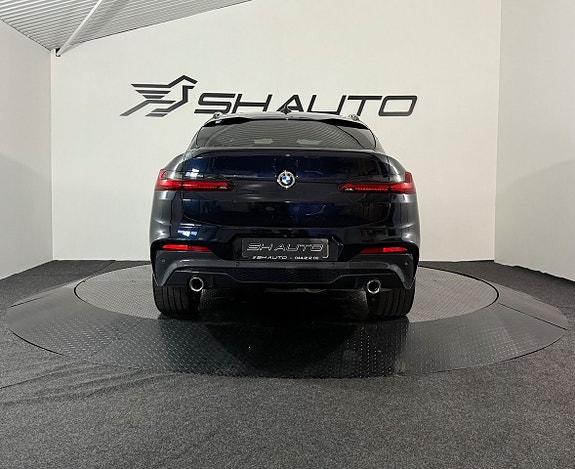 BMW X4 8 of 23