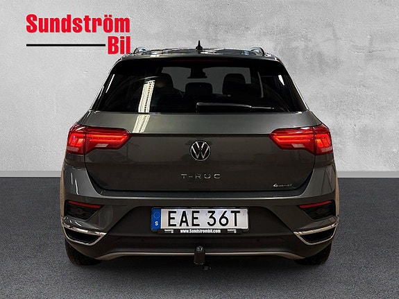 Volkswagen T-Roc 6 of 27