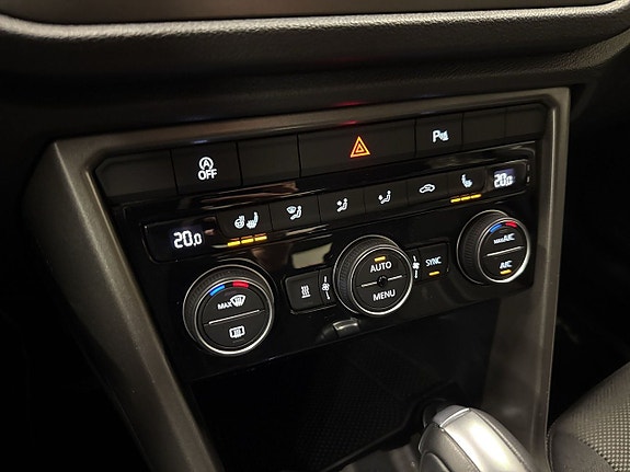 Volkswagen T-Roc 21 of 27