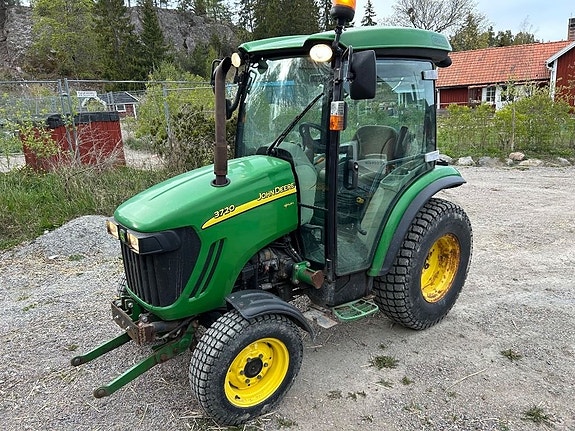 John Deere 3720