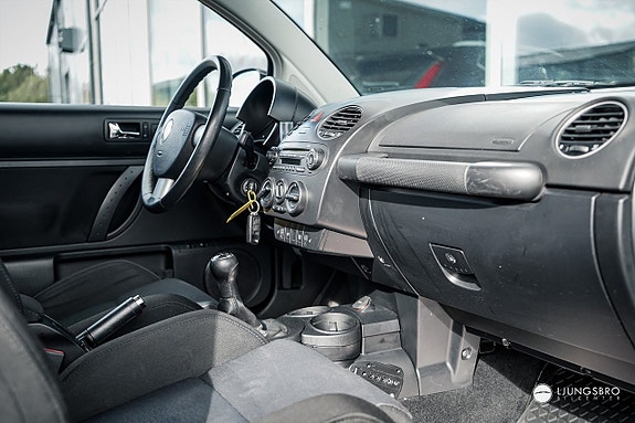Volkswagen Beetle 9 of 9