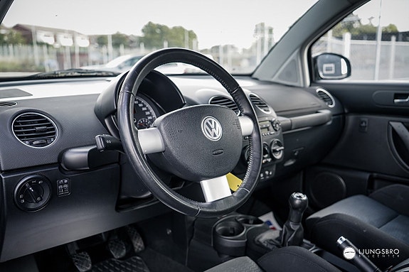 Volkswagen Beetle 6 of 9