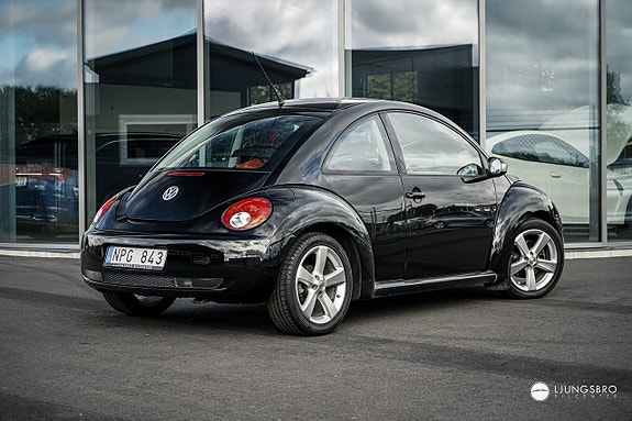 Volkswagen Beetle 2 of 9