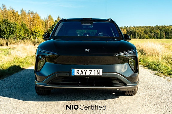 NIO EL6 2 of 22