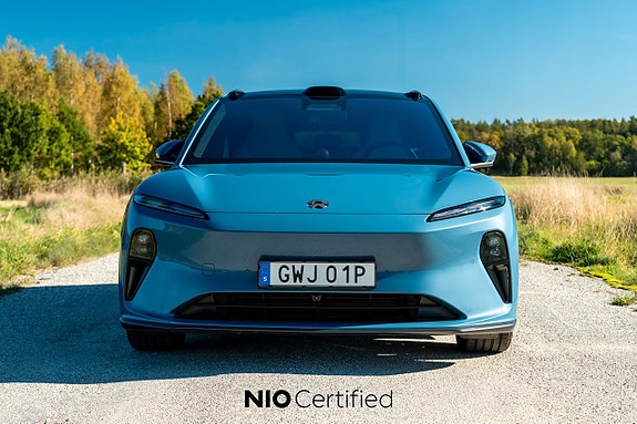 NIO ET5 2 of 20