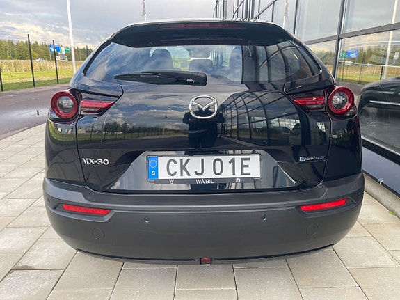 Mazda MX-30 4 of 17