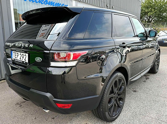 Land Rover Range Rover Sport 10 of 28
