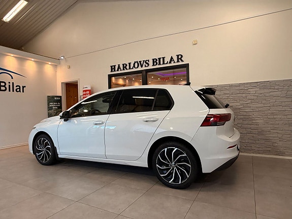 Volkswagen Golf VIII 5 of 20