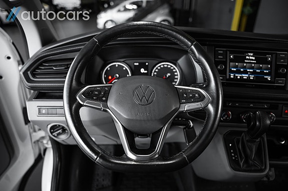 Volkswagen Transporter 17 of 26