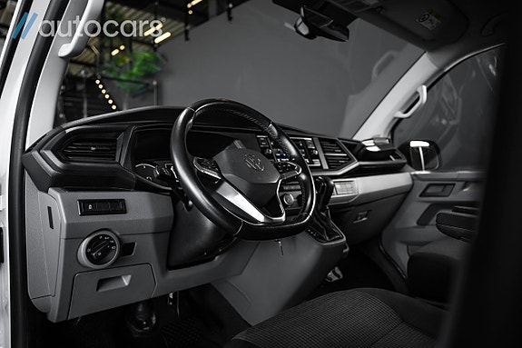 Volkswagen Transporter 15 of 26