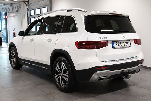 Mercedes-Benz GLB200 4 of 22