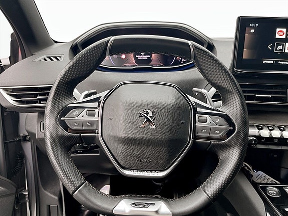 Peugeot 5008 8 of 18