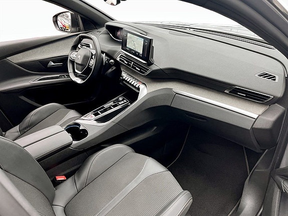 Peugeot 5008 14 of 18