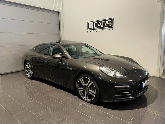Porsche Panamera 4