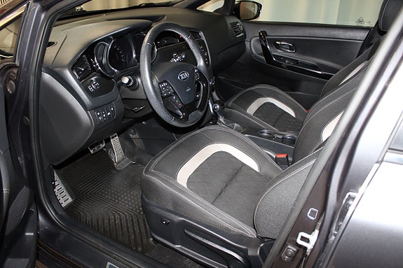 Kia Ceed 17 of 26