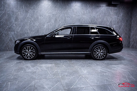 Mercedes-Benz E220 d 4 of 5