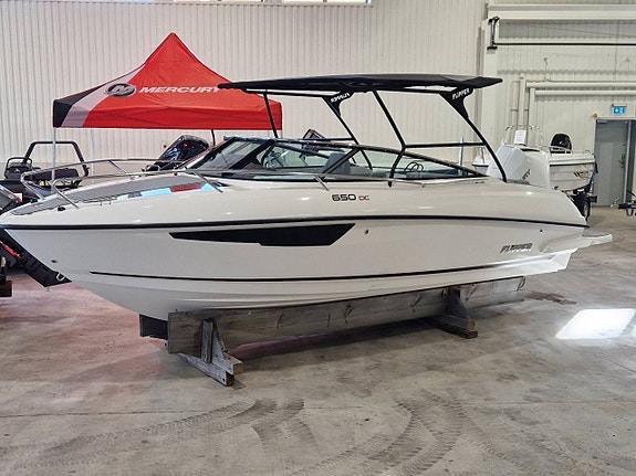 Flipper 650 DC Sun-Top Mercury F200 V6 DTS 7 of 9