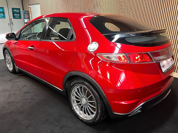 Honda Civic 3 of 5